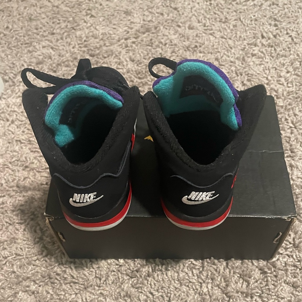 Jordan Retro 5 - Picture 3 of 4